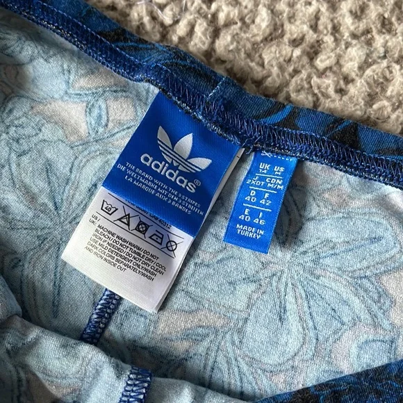 Adidas leggings medium - Picture 2 of 4